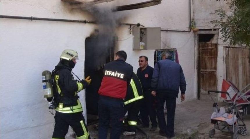 Karaman&rsquo;da Ev Yangını