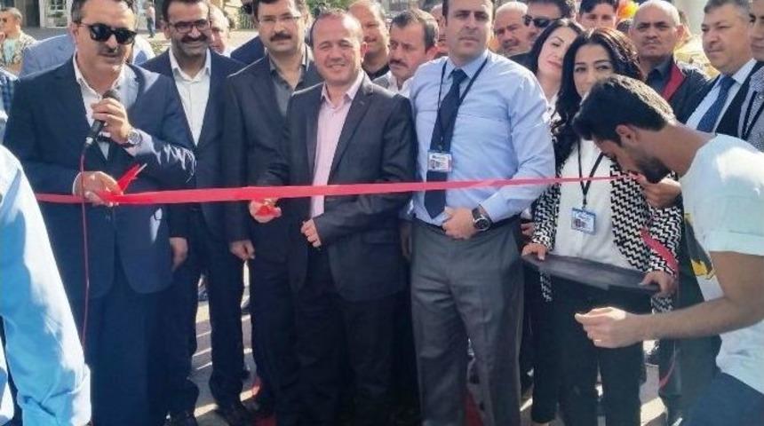 İhlasevim Pozcu Mağazası Yenilenen Y&uuml;z&uuml;yle A&ccedil;ıldı