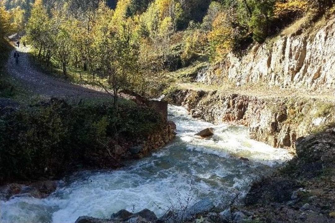 G&uuml;m&uuml;şhane&rsquo;yi Sel Vurdu