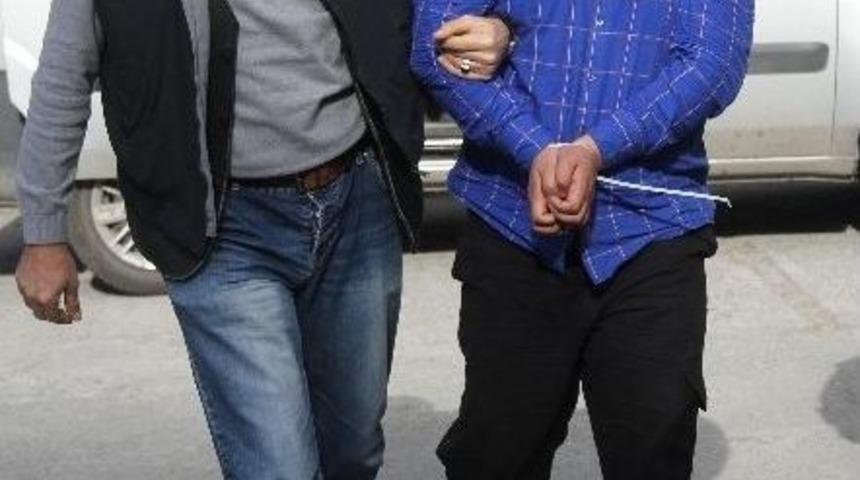 Whatsapp&rsquo;tan Işid&rsquo;e Eleman Kazandıran Zanlı Adliyeye Sevk Edildi