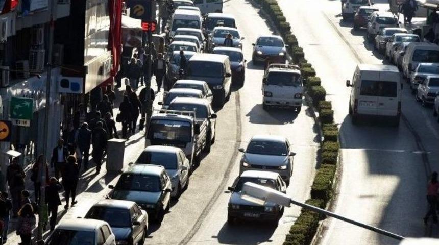 Aliağa&rsquo;nın Gen&ccedil; N&uuml;fusu 53 Bin 853 Oldu