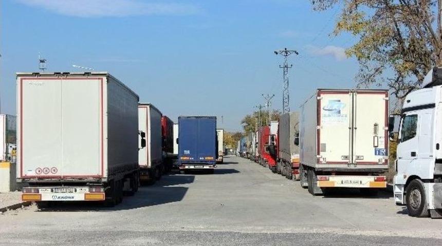 Bulgar Denetimi Arttırdı, Kapıkule&rsquo;de Kuyruk Oluştu