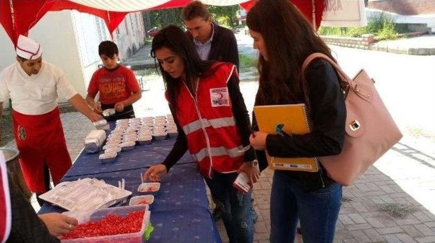 Ad&uuml; S&uuml;mer Kamp&uuml;s&uuml;nde Aşure Hayrı Ger&ccedil;ekleştirildi