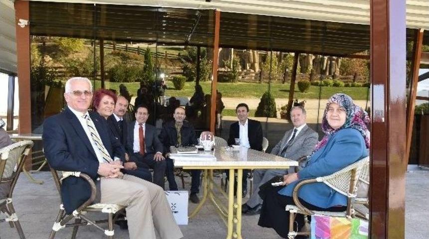 Milli Eğitim&rsquo;de 25 Yıllık İdareciler Bir Araya Geldi