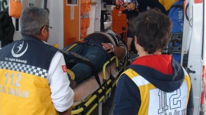 Şanlıurfa&rsquo;da Trafik Kazası:2 Yaralı