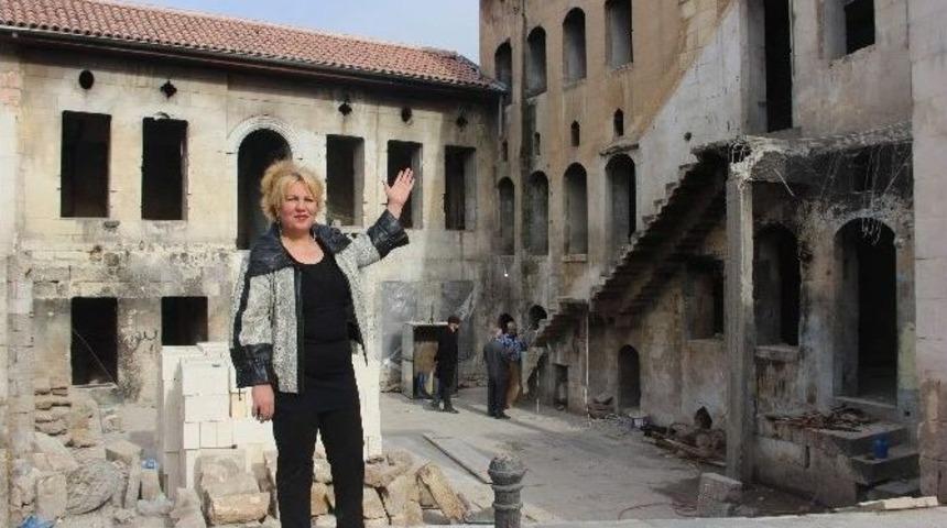 (&ouml;zel Haber) Tarihi Antep Evleri Definecilerin Hedefi Oldu