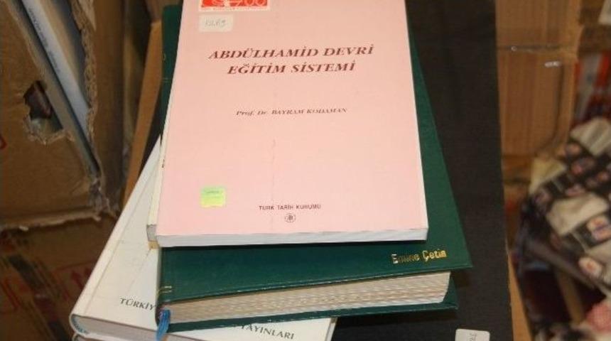 Ankara &Uuml;niversitesi&rsquo;nden Bilecik Şeyh Edebali &Uuml;niversitesi&rsquo;ne 52 Koli Kitap