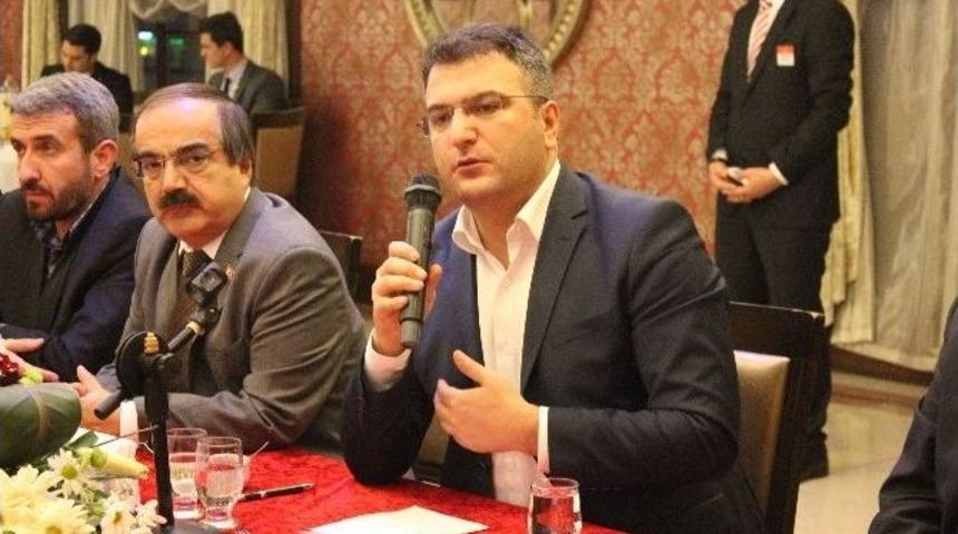 Gazeteci Yazar Cem K&uuml;&ccedil;&uuml;k, Platformun Konuğu Oldu