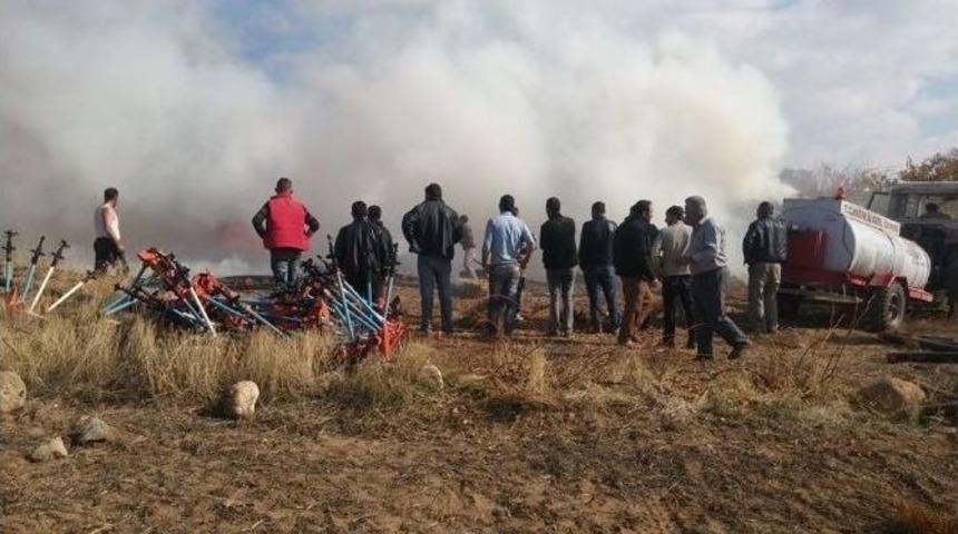 Yangın Tarım Aletlerine Zarar Verdi