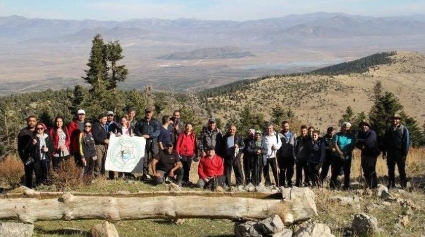Doğaseverlerden Cennet Dağı’na Doğa Yürüyüşü
