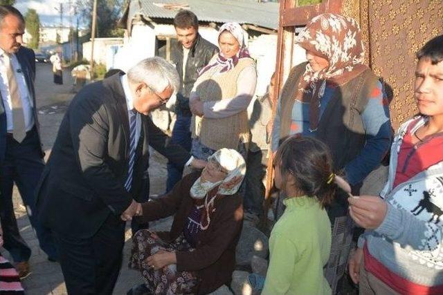 Başkan Karaçanta’ya Mahallelerde Sevgiyle Karşılanıyor