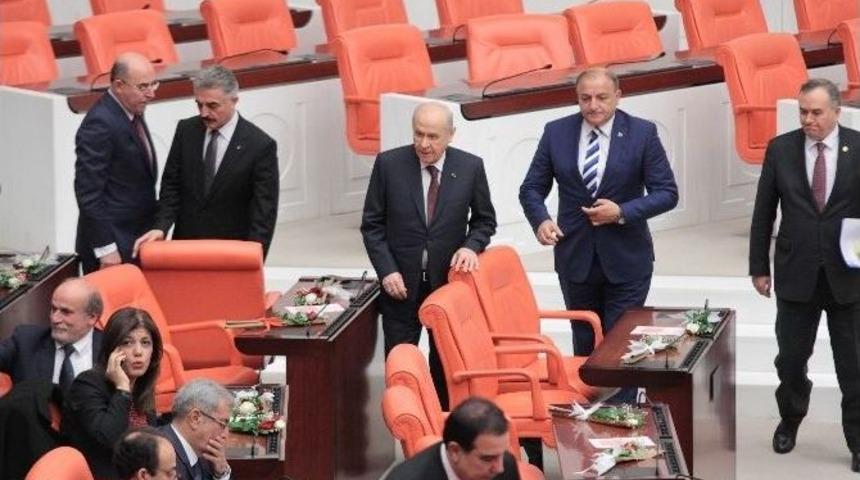 Meclis&rsquo;te Oturma D&uuml;zeni Değişti