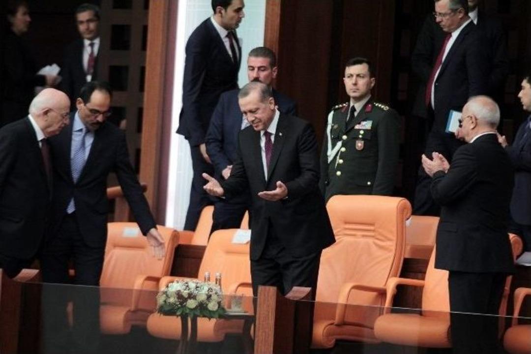 Meclis Genel Kurulu&rsquo;nda Ant İ&ccedil;me T&ouml;reni Başladı