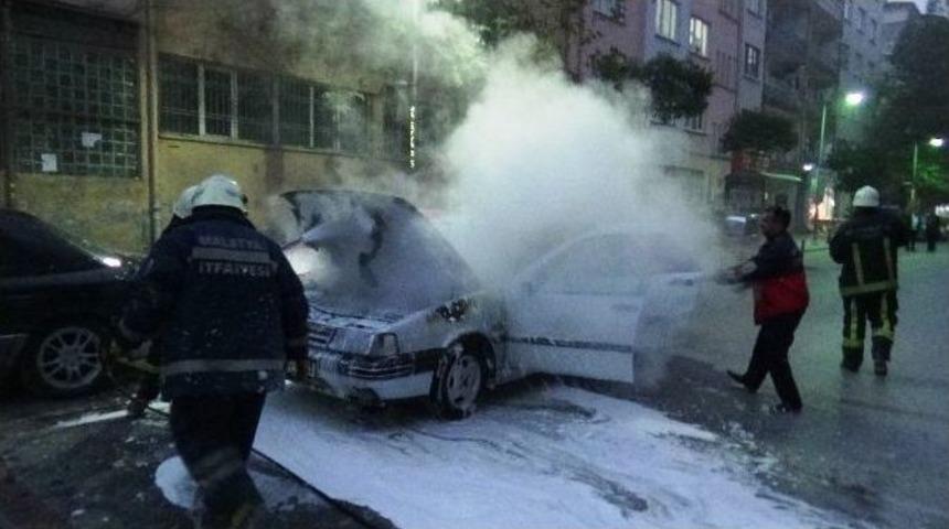 Park Halindeki Ara&ccedil;ta Yangın