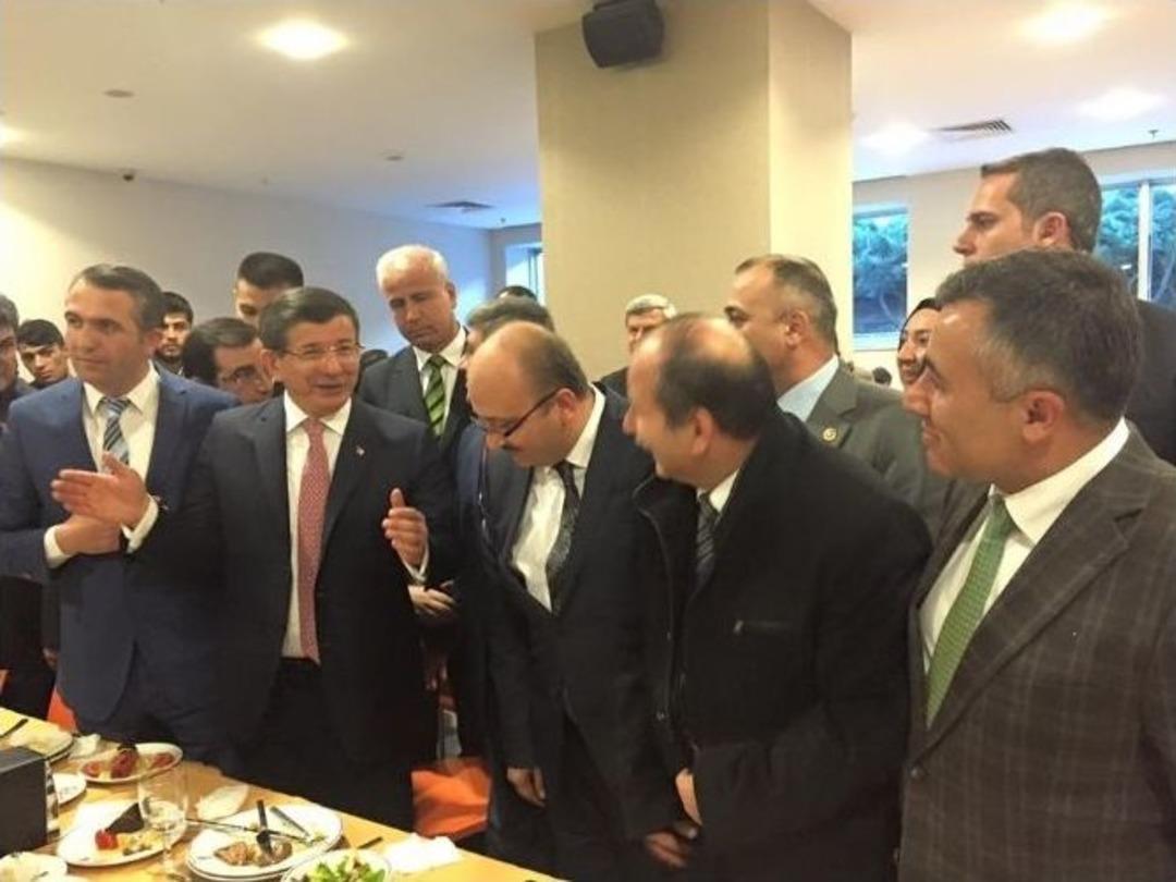 Başbakan Davutoğlu&rsquo;dan Bilecik Ekibine Yakın İlgi