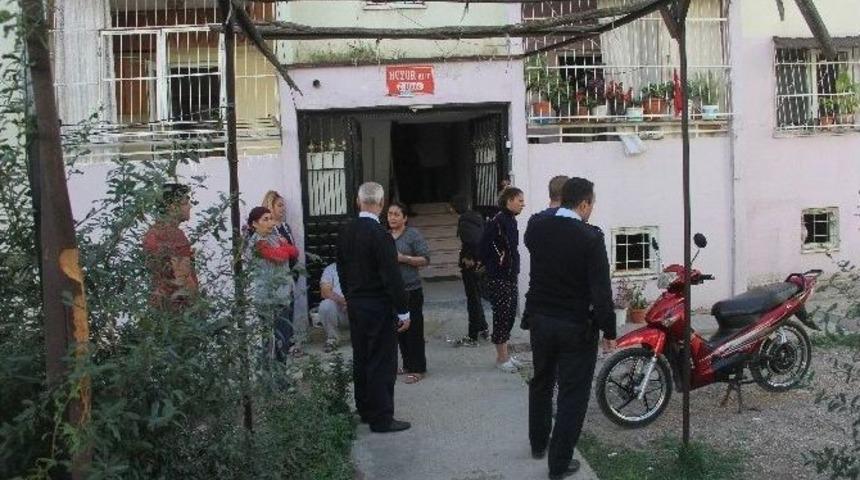 Kolonya İ&ccedil;en Bağımlı Kan Kusarak &Ouml;ld&uuml;