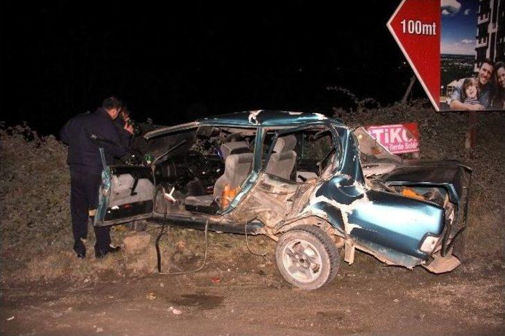 Hayvan Yüklü Kamyon İle Otomobil Çarpıştı: 1 Ölü, 3 Yaralı G3