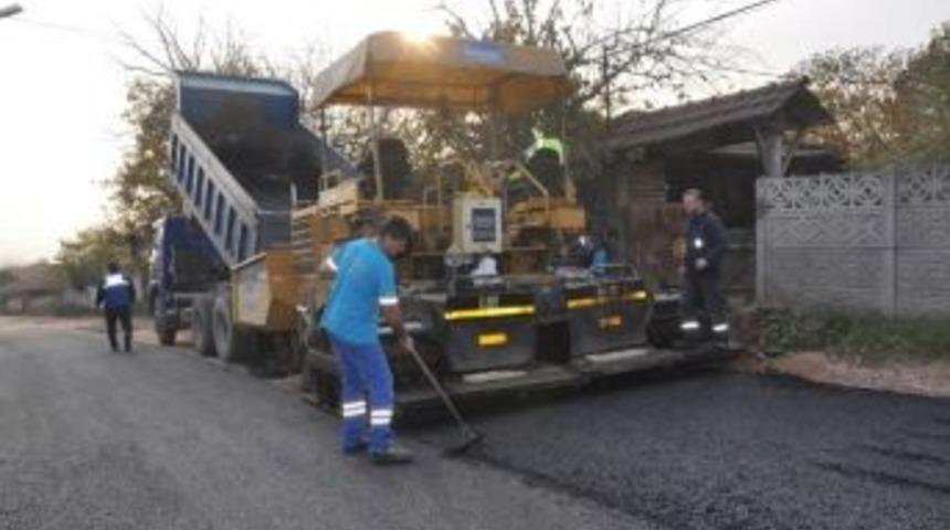 S&uuml;leymaniye Mahallesine 4 Km Asfalt Yol