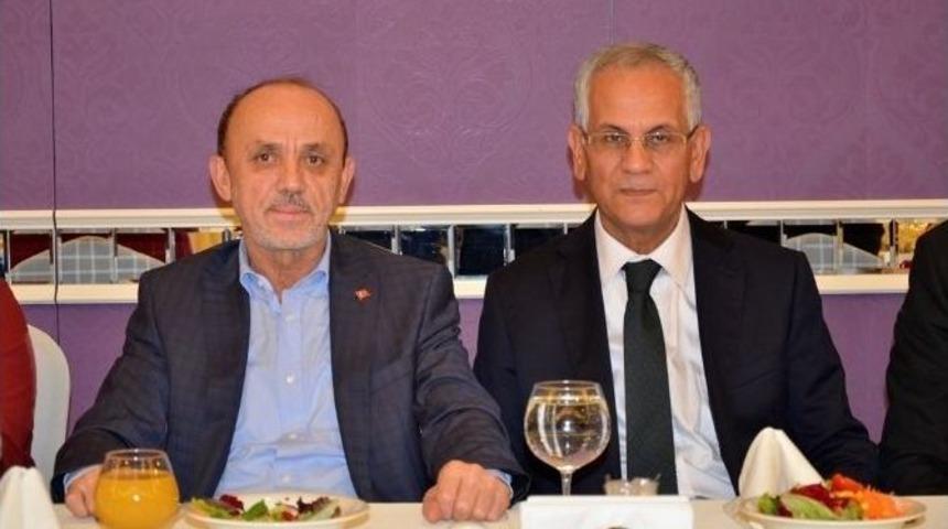 Başkan Cavit &Ouml;zt&uuml;rk&rsquo;ten, Kaymakam Mızrak&rsquo;a Veda Yemeği