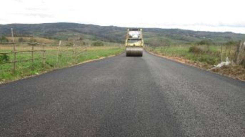 &Ccedil;avuşoğlu-d&uuml;ğmeciler Yoluna Asfalt