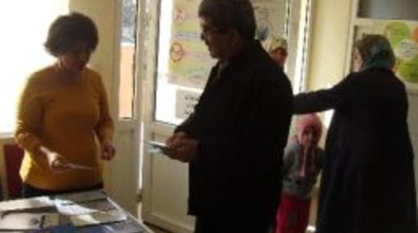 Lapseki Tsm K&ouml;ylerde Diyabet Eğitimi Verdi