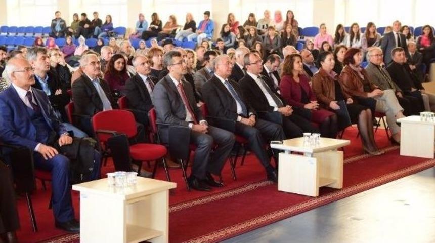 Sağlık Hizmetleri Meslek Y&uuml;ksekokulu&rsquo;nun 25. Yıl Etkinlikleri Başladı