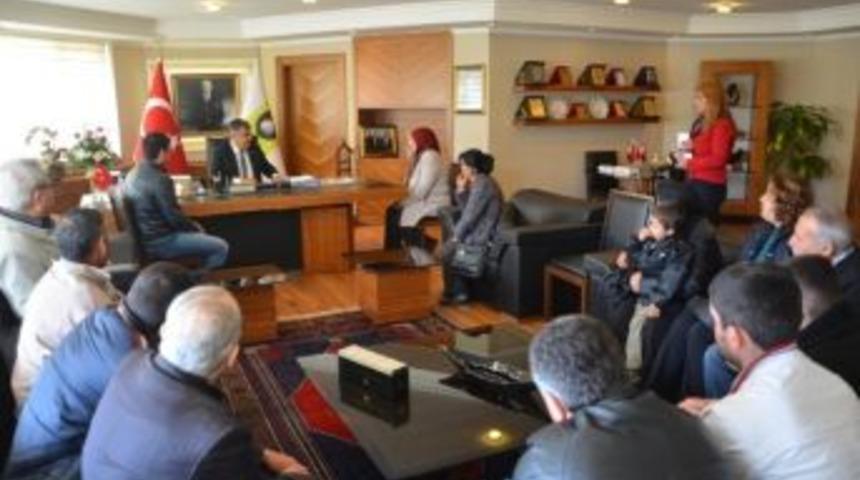 Başkan &Ouml;zg&uuml;ven Vatandaşlarla Bir Araya Geldi