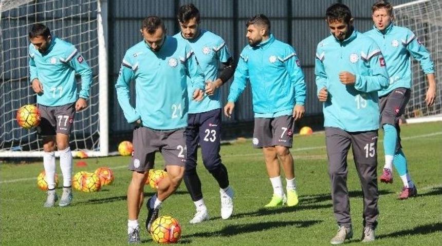 &Ccedil;aykur Rizespor, Osmanlıspor Ma&ccedil;ı Hazırlıklarını S&uuml;rd&uuml;r&uuml;yor