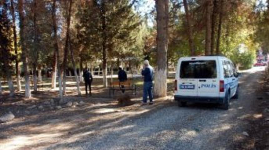 Eski Okul Binasında Hırsızlık İhbarı Polisi Hareket Ge&ccedil;irdi