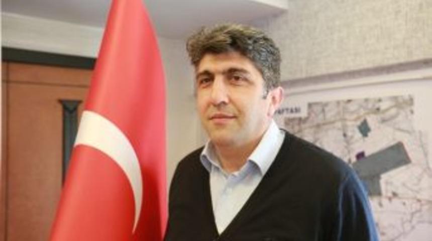 Dolandırıcılar Başkan Yardımcısı&rsquo;nın Adını Kullandı