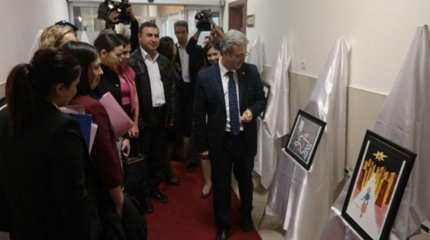 Mersin Barosu&rsquo;ndan &Ccedil;ocuk Hakları Karikat&uuml;r Sergisi