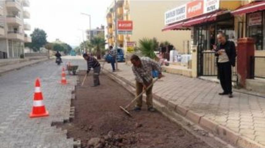 G&ouml;me&ccedil;&rsquo;te &Ccedil;&ouml;ken Yollara Belediye M&uuml;dahalesi