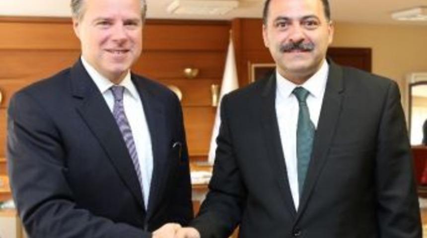 Btk Başkanı Sayan, Twıtter Başkan Yardımcısı Crowell İle G&ouml;r&uuml;şt&uuml;