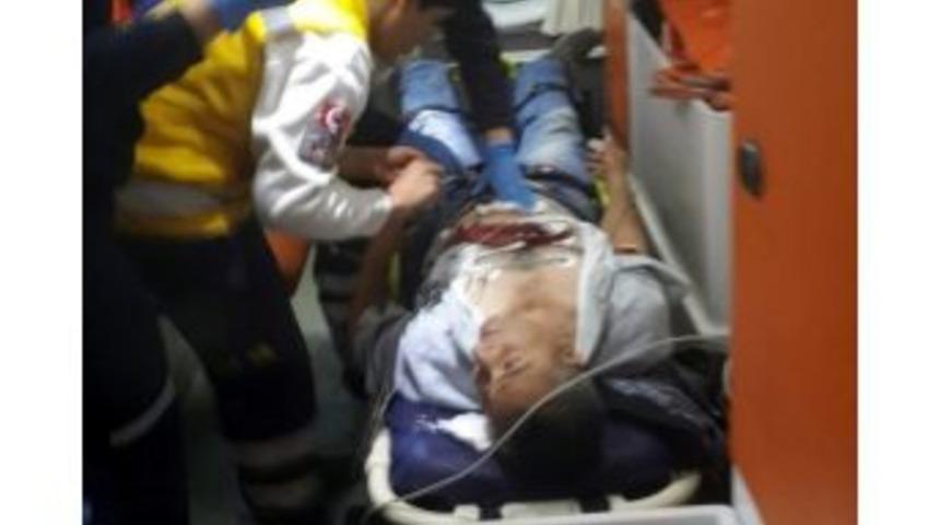 Servis Şof&ouml;rleri Arasında Bı&ccedil;aklı Kavga