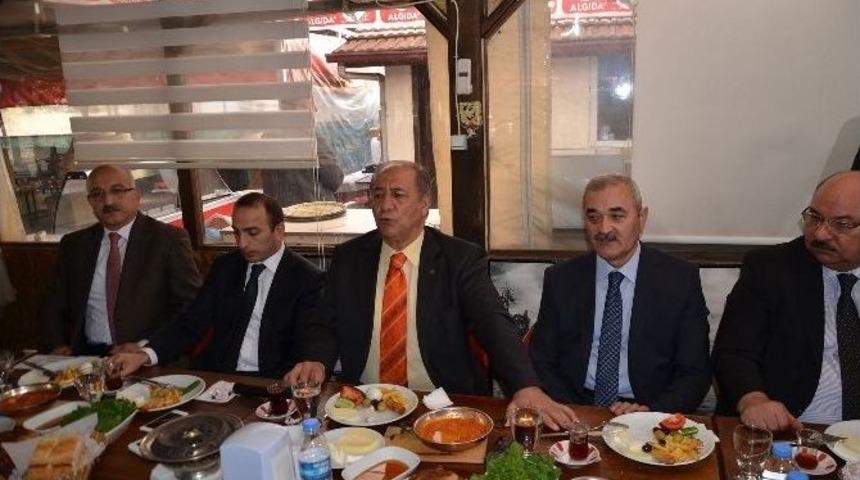 &Ccedil;orum Valiliği&rsquo;nin Aylık Değerlendirme Toplantısı Osmancık&rsquo;ta Yapıldı