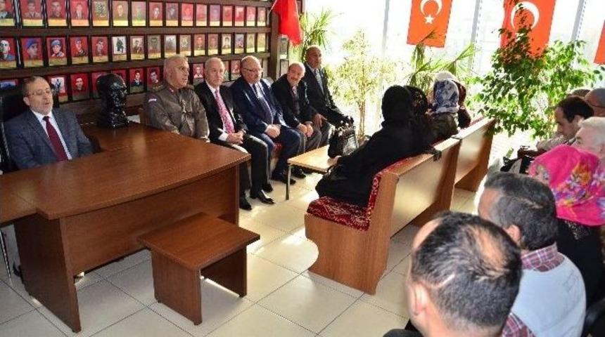 Şehit Ailelerinden Aşure Etkinliği