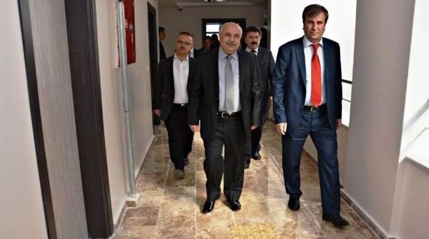 Adıyaman &Uuml;niversitesi Yeni Enstit&uuml;ler Binası Hizmete A&ccedil;ıldı