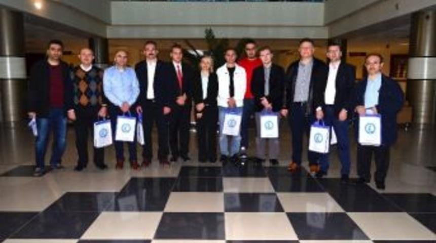 Hollanda Heyeti Ak&uuml; Uygulama Ve Araştırma Hastanesi&rsquo;ni İnceledi