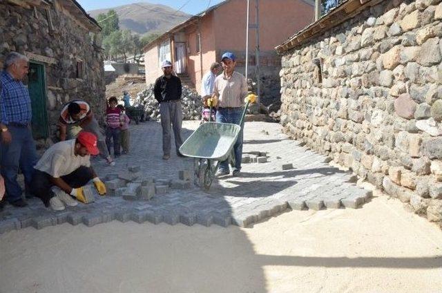 Palandöken Belediyesi, Köy Sokaklarını Kilit Taş İle Nakış Nakış İşledi