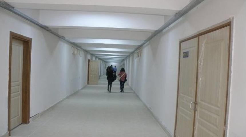 Alaplı Myo&rsquo;da Yenileme &Ccedil;alışmaları Tamamlanıyor