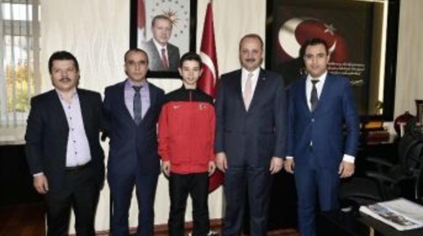 Avrupa &Uuml;&ccedil;&uuml;nc&uuml;s&uuml; Tekvandocudan Akg&uuml;l&rsquo;e Ziyaret