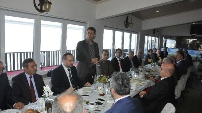 Kaymakam &Ouml;zer Kurum M&uuml;d&uuml;rleriyle Bir Araya Geldi