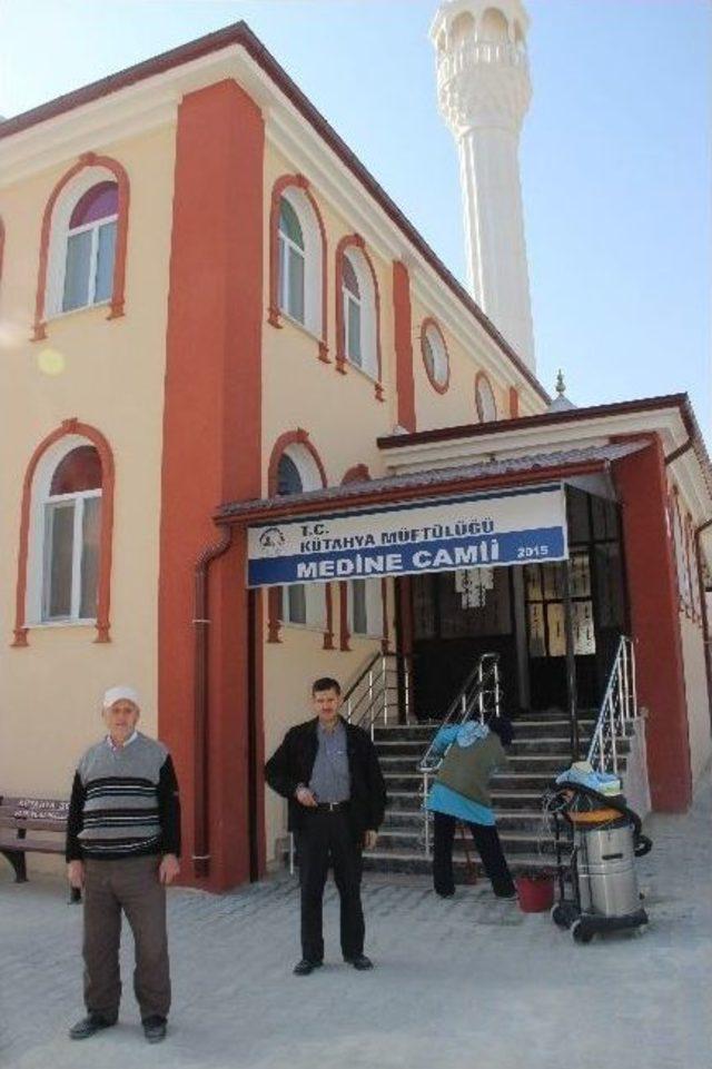 Medine Camii Yarın İbadete Açılıyor