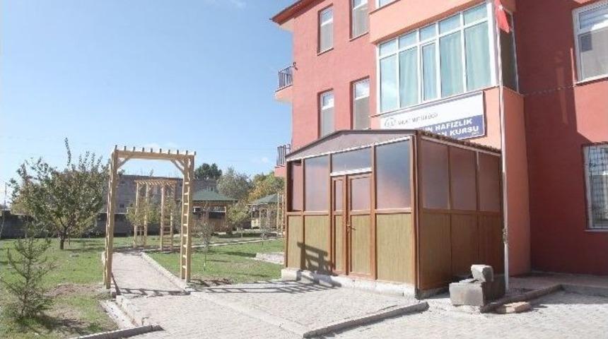 Ahlat&rsquo;ta Yatılı Kur&rsquo;an Kurslarının &Ccedil;ehresi Değişti