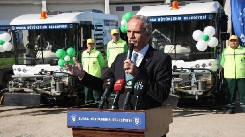 B&uuml;y&uuml;kşehir&rsquo;in Filosu Yeni Temizlik Ara&ccedil;larıyla Daha Da G&uuml;&ccedil;lendi