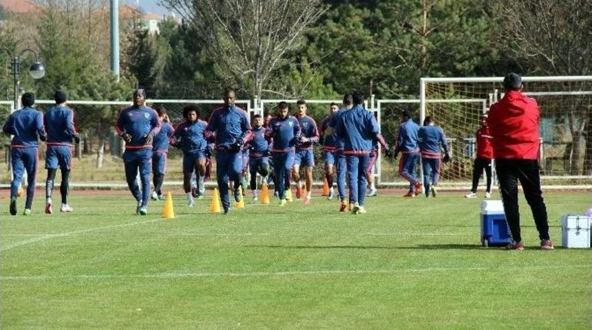 Kayserispor Kasımpaşa&rsquo;ya Bileniyor