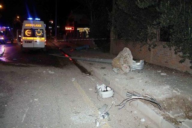 Fethiye’de Aşırı Hız Ve Alkol Can Aldı: 2 Ölü, 3 Yaralı