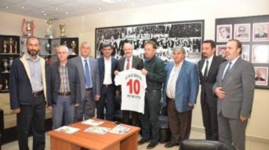 Altıeyl&uuml;l Belediyesi&rsquo;nden Balıkesirspor&rsquo;a Ziyaret