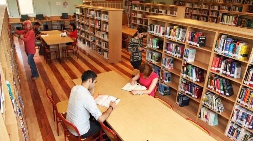 İbrahim &Ccedil;e&ccedil;en &Uuml;niversitesi K&uuml;t&uuml;phanesi 7 Yılda 4 Kat B&uuml;y&uuml;d&uuml;