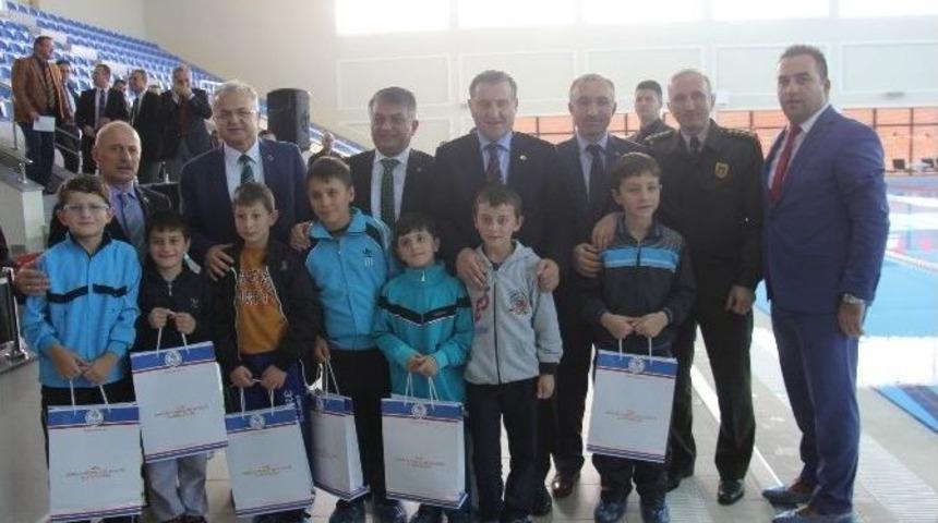 Rize&rsquo;de &rsquo;okullar Y&uuml;z&uuml;yor&rsquo;